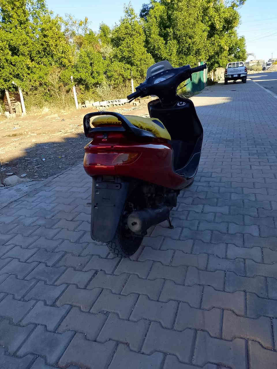 السلام عليكم 
فورتي للبيع 
شغالة سلف او هندر محرك لا تنقيص او لا تبخير كهربائيات كلهة شغالة ستاند وسط ستاند صفح السعر 450 
العنوان ديالى بعقوبة التحرير 
الرقم ***********
