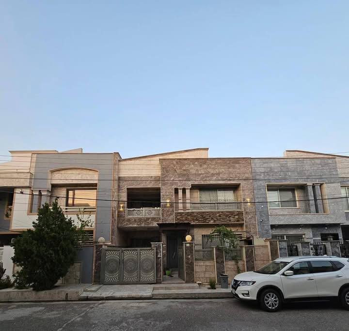 اربيل الجديده
منزل للبیع في اربيل منطقة أربیل جدیدة ( هولیري نوي ) خلف مستشفی CMC اتجاه غروب 
200م   
يتكون من :•
➖5 غرف نوم (2 سویدي ) 
➖مطبخ حار و بارد 
➖استقبال 
➖صاله 
➖مطبخ حار و بارد
➖4 حمام
➖كراج 
🙋🏼‍♂️-عقارات_الان_في_اربيل
☎️📞 للاستفسار والتفاصيل:
***********
***********
***********
————-⸻
🔹 إذا لم يكن هذا العقار مناسب لرغبتكم أو امكانيتكم ، زوروا قناتنا على التلكرام وتصفحوا مئات العروض الأخرى:
👉 اضغط هنا
https://t.me/AlanAqart
#عقارات_الان_في_اربيل
