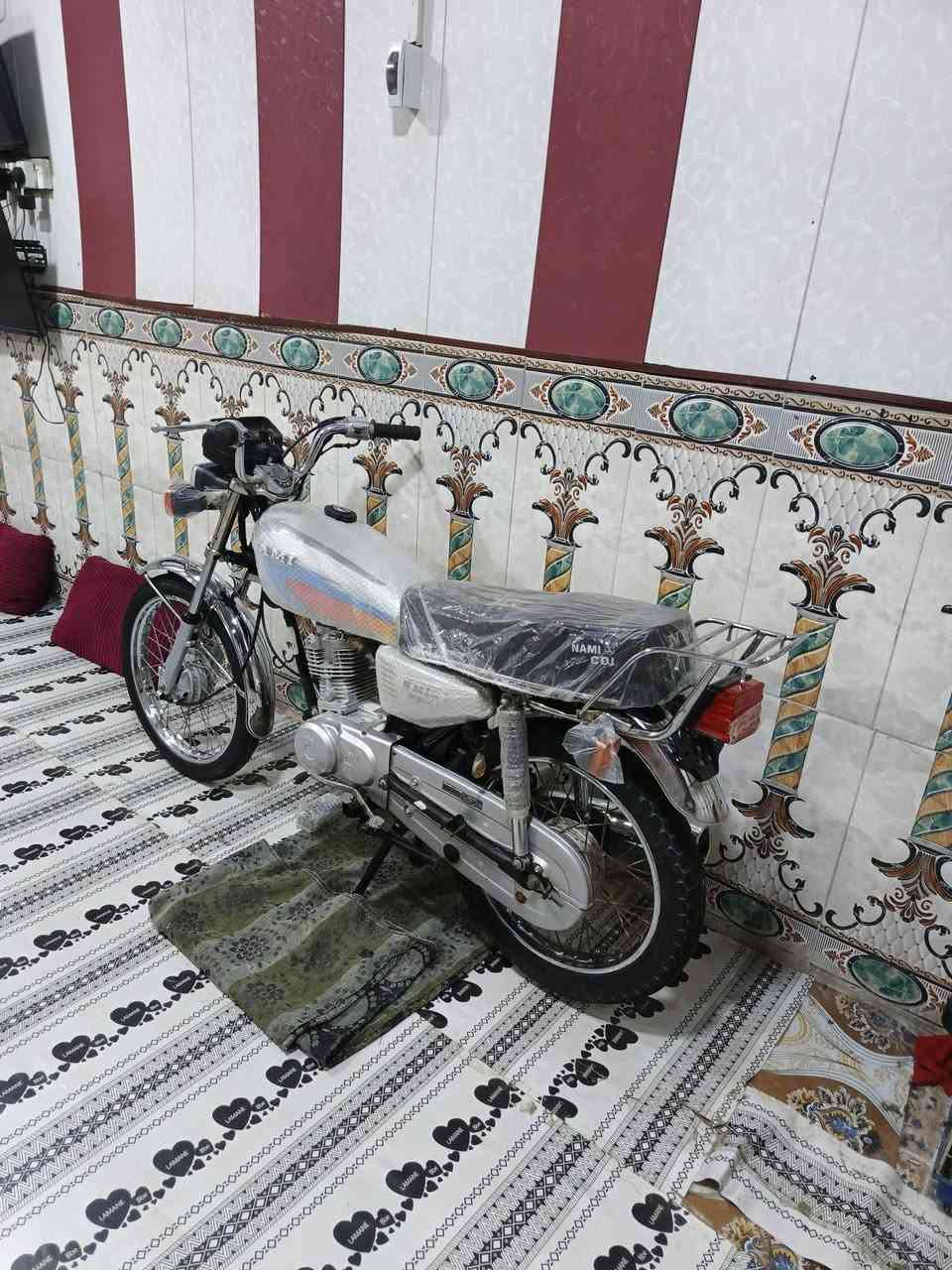 دراجه نامه شلامجه مديل 23رقم بس تستلم لوحات مقدم عليهن ما مفتوحه كامله مابيها نقص كلش نضيفه سعرها مليونين وبيها مجال مكاني شط العرب الفيحاء يم جسر خالد ***********
