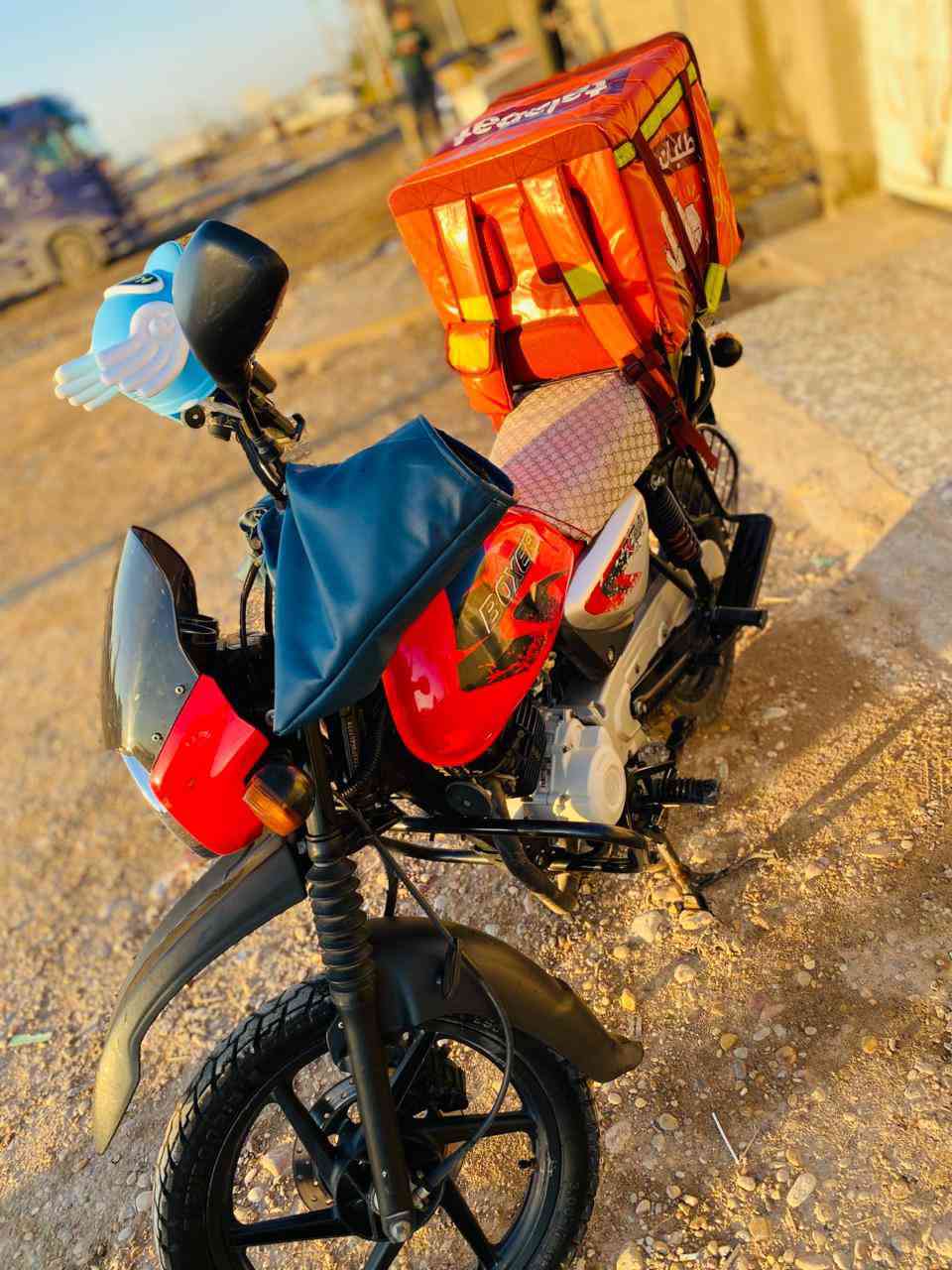 السلام عليكم دراجه موديل ٢٣ رقم وسنويه تاخذها كبل للشغل مابيها اي نقص رايدها ٢٣٥٠ مستعجل ع بيعتها ***********
