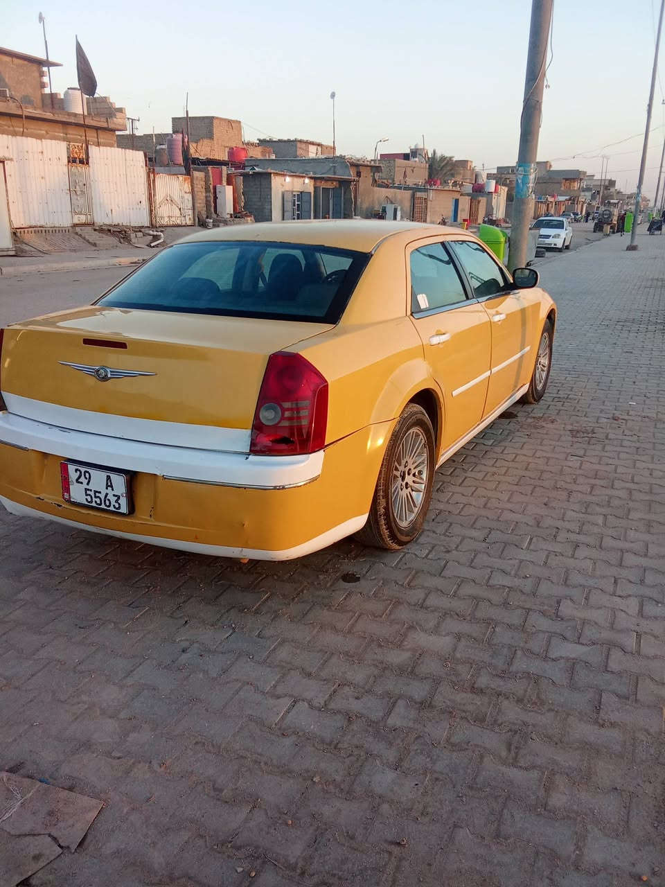 سلام عليكم أوباما للبيع مديل 9 مكفوله حادث قوي مصفره هيئه وغرامة رقم واسط جديد سنويه ل31  مكينه وكير جديد جاهزه تخم تاير حداده تبريد شغال مكان السياره البصره الكرنه الاستفسار *********** السعر 105 وبيها مجال
