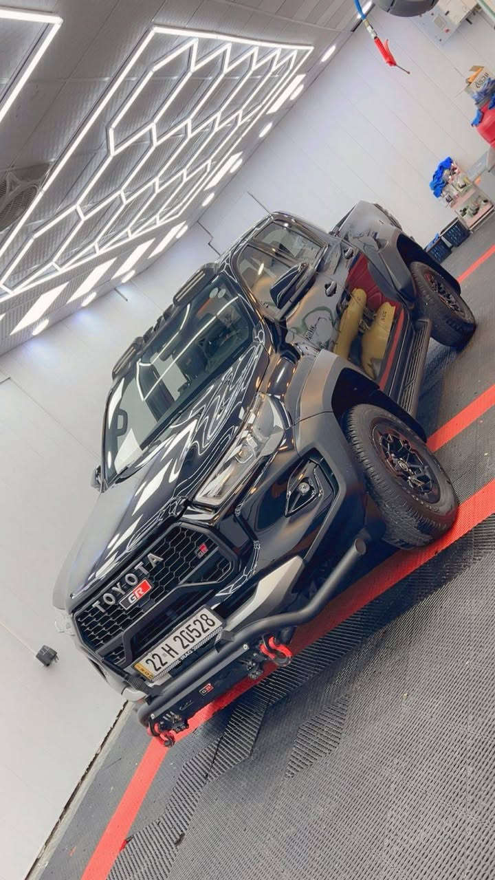 سلام عليكم عندي سياره البيع بيكم هايلوكس موديل 2024 رقم اربيل كير وتماتيك سياره جديده وحلوه ماشيه 40 ألف سيارة جي ار السعر 415 عنوان بغداد ولشراي يتصل على الرقم ***********
