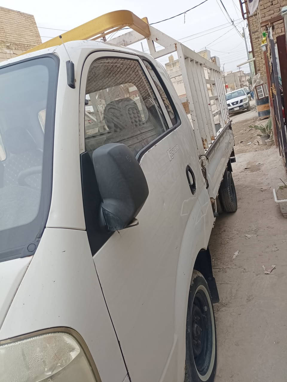 السلام عليكم كياء حمل 2008 سيار نضيفه مال البيت مامتعوبه 
حداديه تاريرات الكشر نضيف حلوه السيار ماشاء الله 
مكانها بابل حله 
السعر اتصل 
***********
