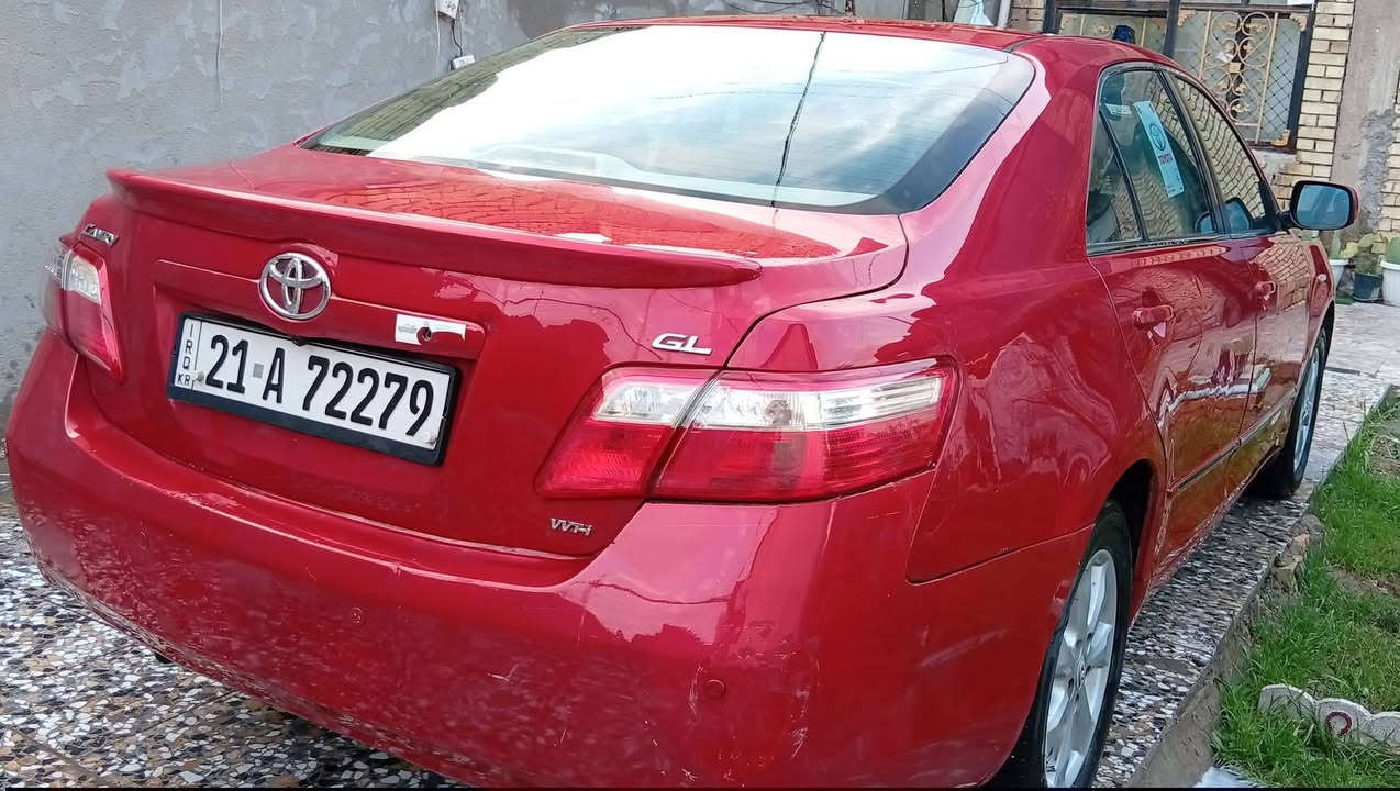 للبيع فقط. نقد.    تؤيؤتا كامري 2007 خليجيه. 

السياره شرط الفحص. بدون صبغ. بدون تبديل.  

مكانين تعديل بارد. + كم شخط مكحلات.  ميبينن

سياره حيل حلوه. محرك 2400 رقم سليمانيه. 
.
***********.       المكان بغداد. سعر مناسب.  

90 وبيها مجال حك جيه.   محرك كير مكفولات.
