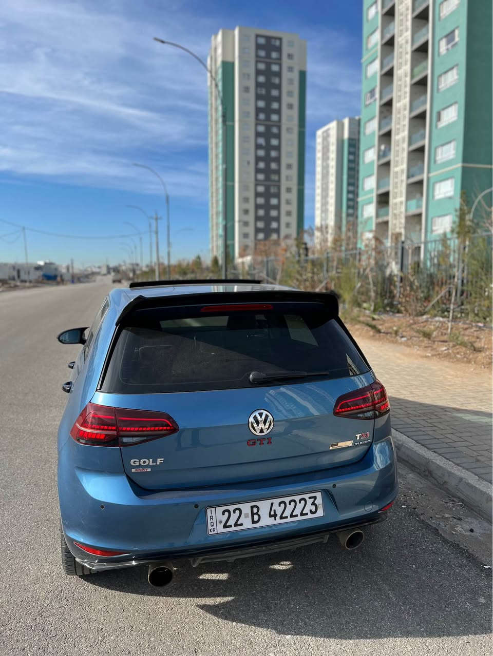 ...﷽...
 ڤۆلکسواگن گۆڵف 2015 ١.٤ تۆربۆ خلیجی 
٧ گێر ئۆتۆماتیک و عادی DSG
سەیارەکە بێ بۆیاخە زۆر تازەیە
مواسەفات فول فول
پانۆراما
شاشە
حاسە
سوکان ڤۆلیۆم 
تەحدید سورعە
ئۆتۆ پارک
پێش و دوای کراوە بە GTi 
سەنەوی و رەقەم تازە 
شوێن سلێمانی
نرخ ١٢٣ مجال
*********** السليمانية, العراق
