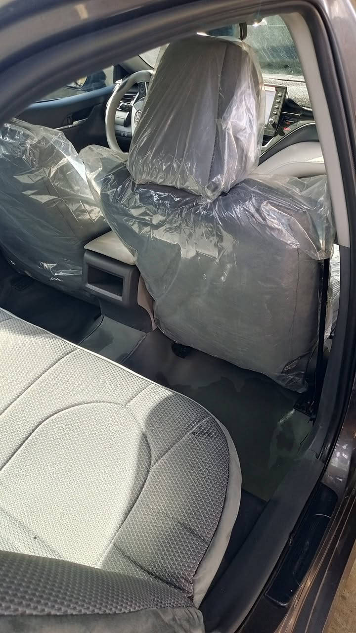 السلام عليكم كامري 2024 امريكي فئه LE محسن هايبرد ماشيه 30الف حادثها باب مبدل بصمه فتحه كشن كهرباء 
السعر 225$ ***********
