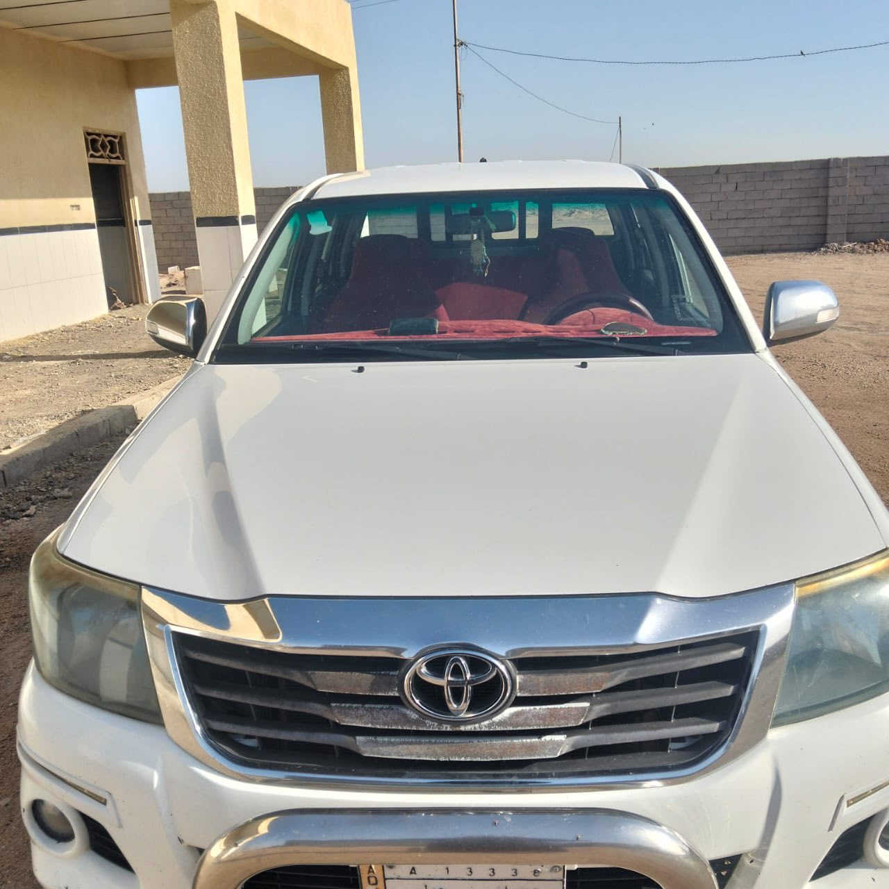 سلام عليكم سيارة موديل 14السياره بيها باب مفتوح وجاملق بدله تصل على رقم ‭0780 265 7942‬ المكان البصره القرنه
