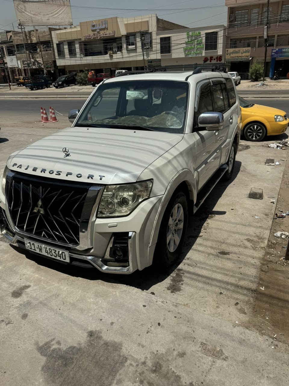 من رخصت اخويه لادمن بايجيرو حبتور مديل 2010 جاهزه تبريد 3 قطع  7 راكب محرك خير من الله دمام خلفي مري شفط  كشنات كهرباء الامامي بيه قطعتين صبغ  بسبب شخط الباب الايسر وجاملخ الايسر بدون دواخل  السياره جاهزه ترايك اي مكان بغداد بسمي السعر 127 وبيه مجال حك الجيه  مكاني بغداد حي اعلام شارع البداله موبايل ***********

