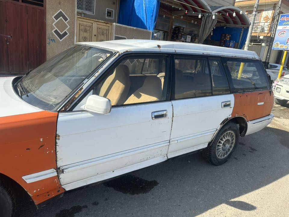 موديل ٨٨ محرك نظيف كير هم زين حداديه زينه كهربائيه شغاله 
رقم بغداد سعر ١٨ وبيه مجال مكان كربلاء ***********
