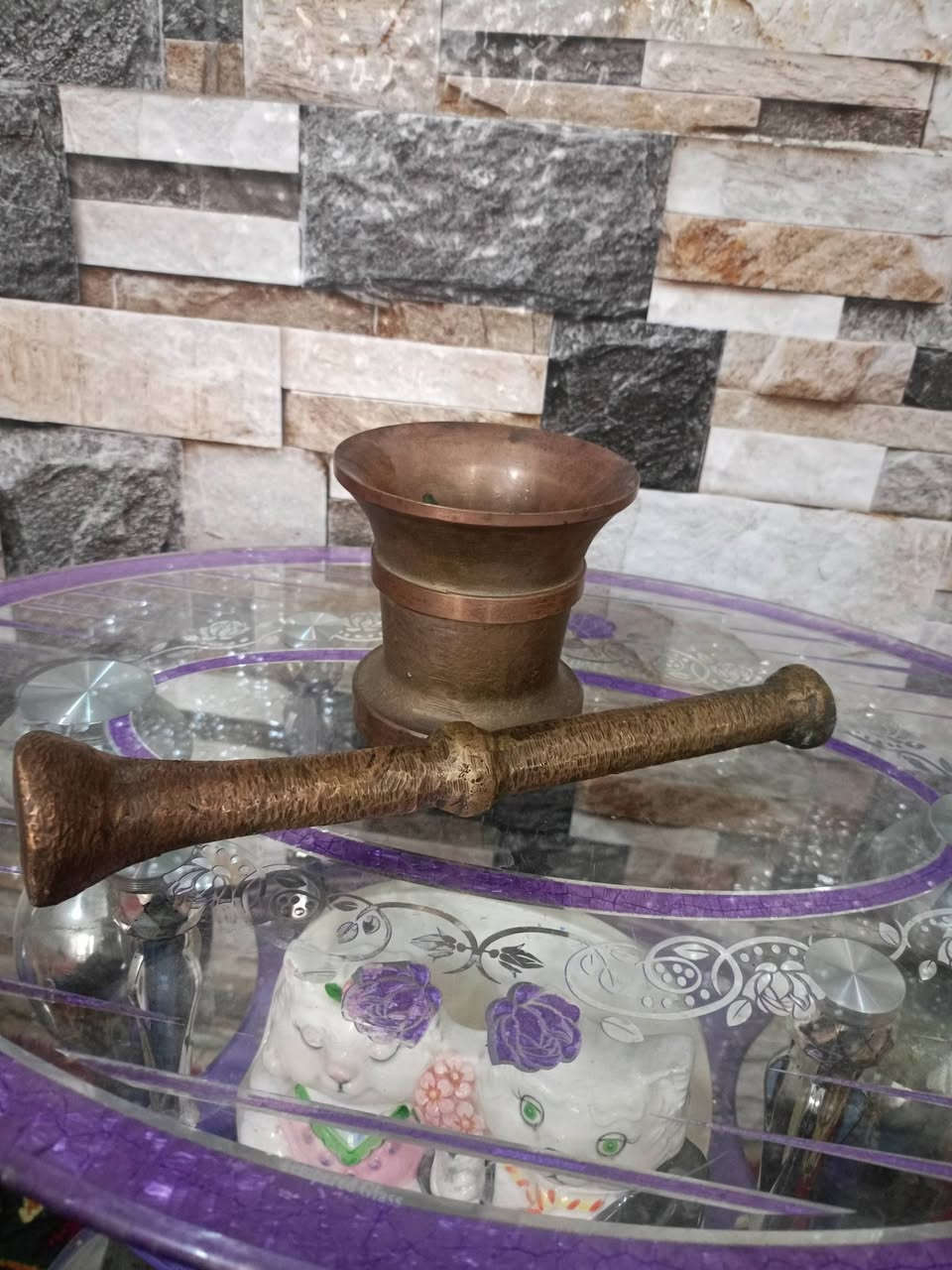 السلام عليكم هاون للبيع ارتفاع 9 سانتيم واليده طولها 25 سانتيم مكان بغداد سعر 60


**إذا كنت صاحب هذا الإعلان وتريد حذفه لأي سبب، رجاءا أرسل رسالة إلى الدعم الفني**