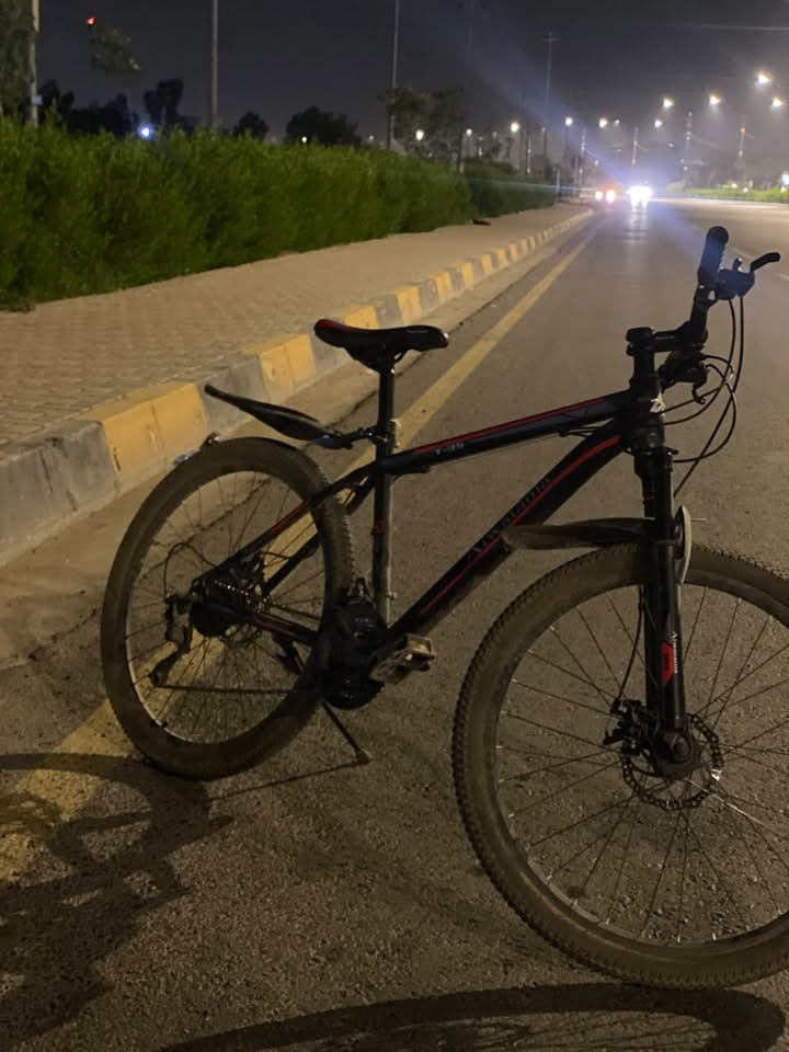 للبيع حجم 26كلو شرط سطابات +دبلات +بي 2كير من وره ومن يم البايدر كلها شرط السعر 100واتساب***********
