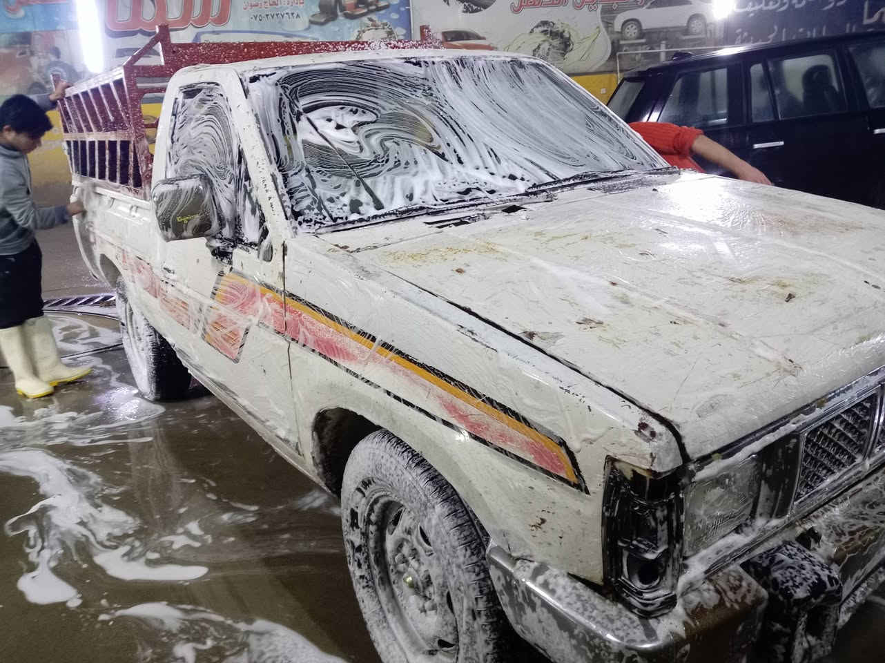 سلام عليكم بيكم نيسان للبيع مكينه و كير ما بيهم شي رقم اصفر عندي وكاله عامه وصاحبها موجود  وبيها كابون بانزين ورقي  مكان السياره موصل حي القوسيات سعر 14 ورقه وبيها مجال للطيبين هذا رقمي ***********....
***********
