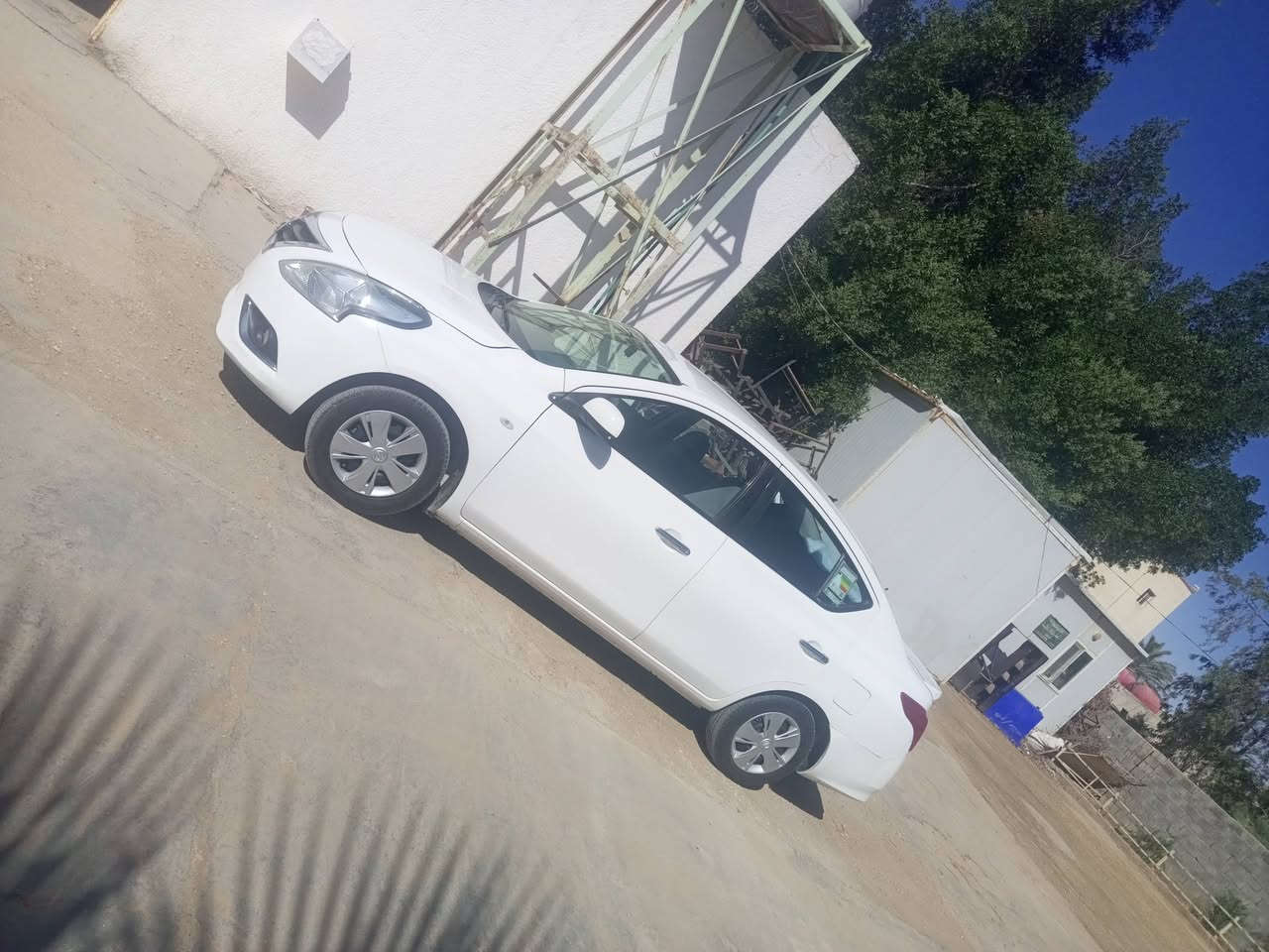 نيسان سني رقم بغداد 2019 سيارة جديدة حيل واحلى من الصور بيها قطعتين صبغ بدون دواخل ترايها وكشرها مال موديل 2025 مكانها كربلاء السعر 100 الشراي يتصل ***********
