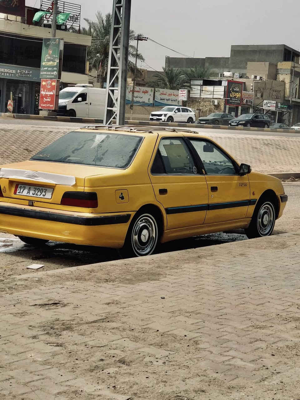 سلام عليكم بيجو بارص للبيع نضافه ماشاء الله تبريد تخم تاير جاهزه بوجهك لشارع رقم نكليزي خير من الله ملكطه خياساتها موديل ٢٠١١ تصل وبيك خير ودلل ***********
