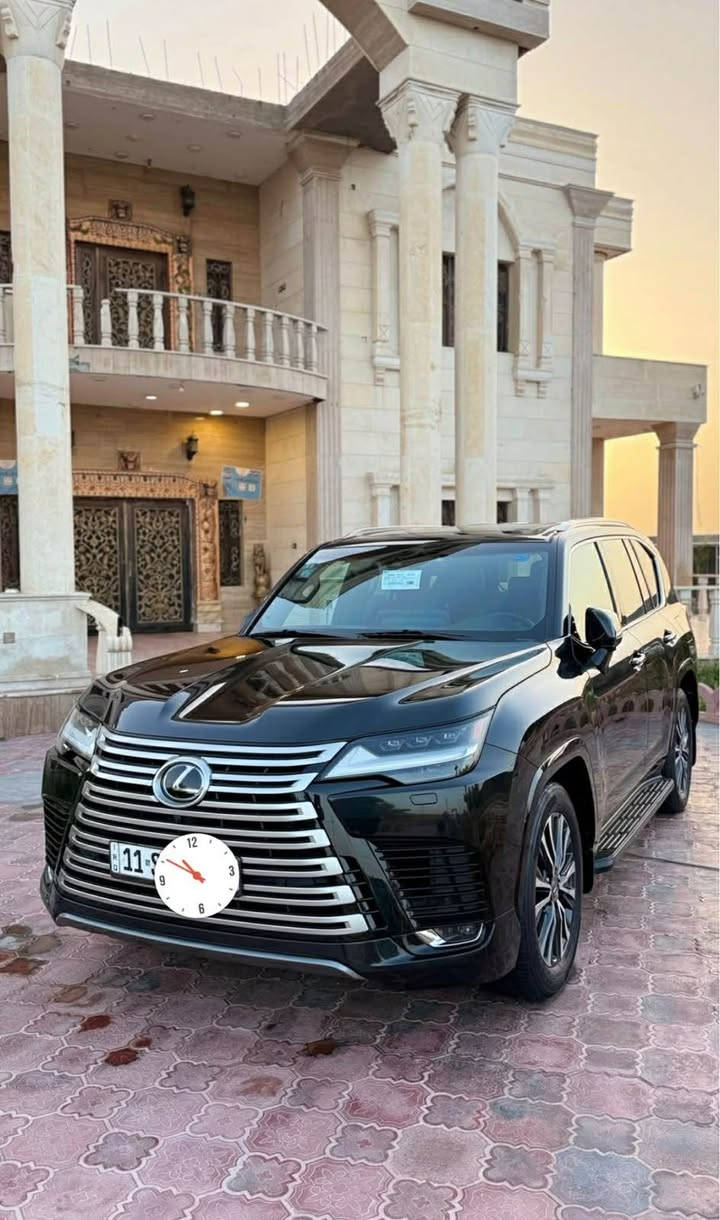 للبيع 
 لكزز 2023   برستيج 
LX600
ماشية 50 الاف كم  ( اخت الزيرو ) 
السيارة ع وضع الشركة زيرو بعدهة كفالة من كلشي شرط الفحص ومغلفة ppf  بالكامل وجلاد شفايف 
مواصفات بلاتينيوم فول ( 7 راكب ) 
رقم بغداد حلو انكليزي تحويل مميز مباشر 
السيارة مال بيت 
العنوان  بصره 
يعني ( 11شدة و 15 ورقه ) وبي مجال


**إذا كنت صاحب هذا الإعلان وتريد حذفه لأي سبب، رجاءا أرسل رسالة إلى الدعم الفني**