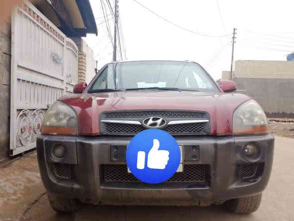 توسان المقدسه غني عن التعريف موديل 2009 خليجي
رقم بغداد.. مكفوله كفاله عامه 
مكينه الفين دوش 
تخم تاير 
مابيهه قطعه صبغ 
السيارة بسمي تحويل ثاني يوم 
صدر امامي جديد 
صدر خلفي جديد السعر 118
بيهه مجال 
كامره دوره
شاشا كبيرة 
تبريد تدفئه شغال 
حساسات خلفيه 
المكاني بغداد حي النصر 
رقم الهاتف ***********
***********
