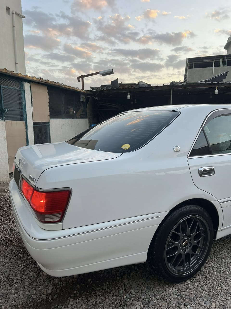 ملكه جنون دخول جديد مزاد للبيع
سلام عليكم 
سياره ملكه جنون دخول جديد مزاد للبيع 
موديل 2003 
 رقم بصره دولي تسجيل جديد شرط التحويل ولضباره 
دكمتين كرستال اصل شاصي 171 
مكينه دي فور الصغير 
شاشه لمس 
كشنات امامي كهرباء 
مشط ايسر بلاد أباتشي 
حداده ع وضع الشركه 
تخم تاير ويكلب ١٨ رياضي 
سياره جاهزه من كلشي شرط ما ماشيه بلعراق 
ماشيه 74 الف حقيقي 
سياره جديده كلش ع وضع البلاد 
كفاله عامه من ضربه وكص ونقل وصبغ وتبديل ولفتح والأصوليات المكان البصره ابو الخصيب 
السعر 143 وبيه مجال 
لاستفسار ***********
