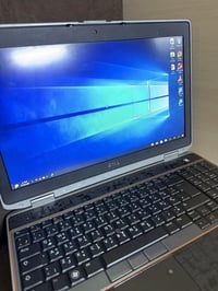 الي بالصور هو قطعتين  الاولى لابتوب HP core i3 جيل ٢  هارد ٢٠٠ مدري ١٥...