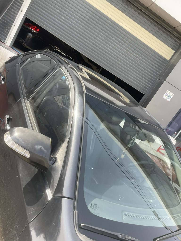 2008هۆندا ئاڤانتی 
قەپات قەپات
سلایت
ئاوێنە ئیشارەت
کوشن جڵد و هیتەر 
تەبریت سارد و گەرم مەزبووت
گێڕ و مەکینە بەشەرت
تەقەو ڕەقە بەشەرت
کامل مەسرەف 
کارەبای هەمووی بەشەرت
کەڤەر گۆڕاو نیە 
پشت و پێش کەپس 
دەحم و لێدراوی نیە
***********
چوارقوڕنە ڕانیە رانية, السليمانية
