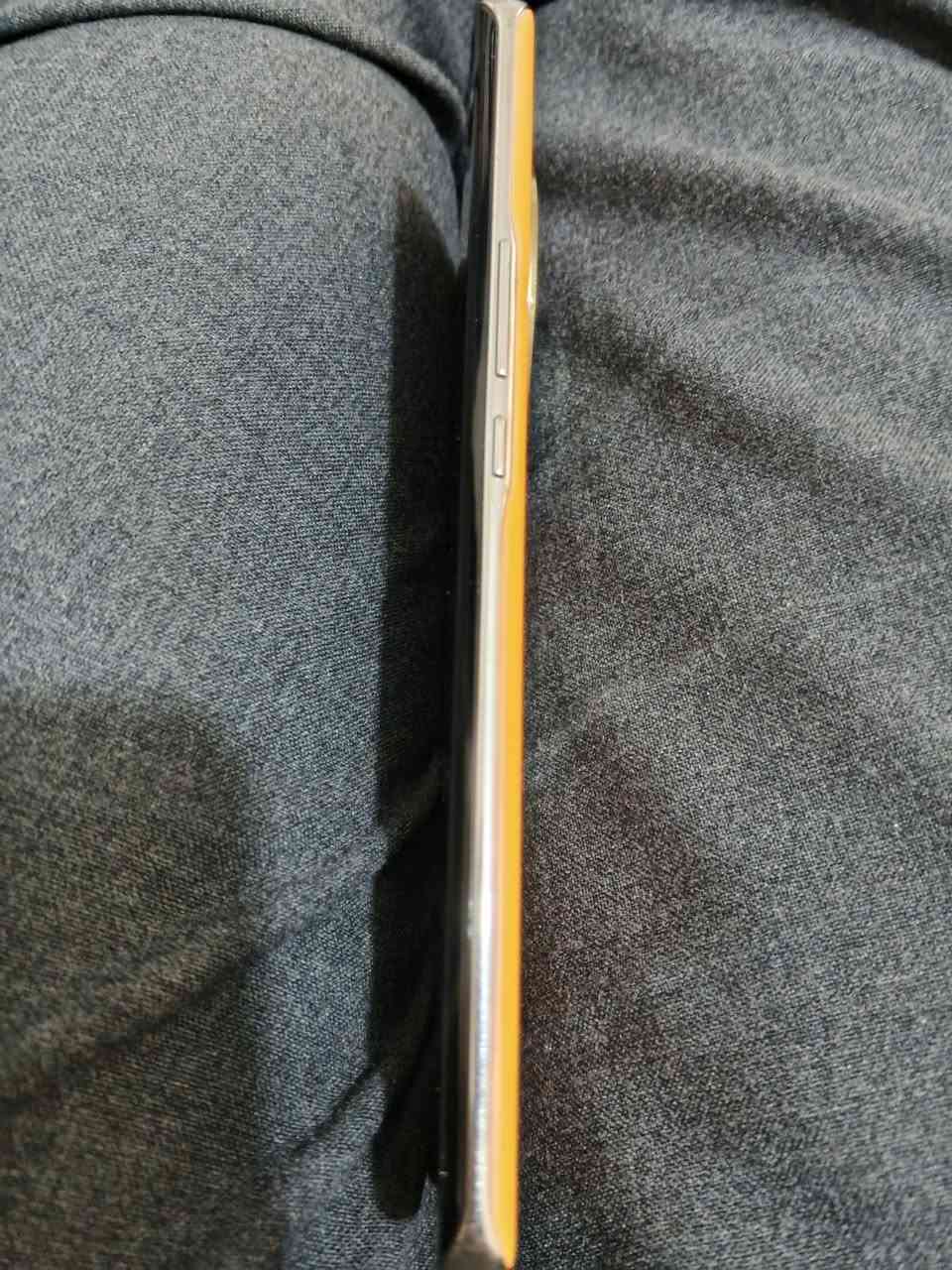 السلام عليكم 
هونر X9B5G 
للبيع بيه فطر بسيط جداا بالكامرة بدون ملحقات 
مكاني فندق البارون 
سعرة ٢٥٠


**إذا كنت صاحب هذا الإعلان وتريد حذفه لأي سبب، رجاءا أرسل رسالة إلى الدعم الفني**