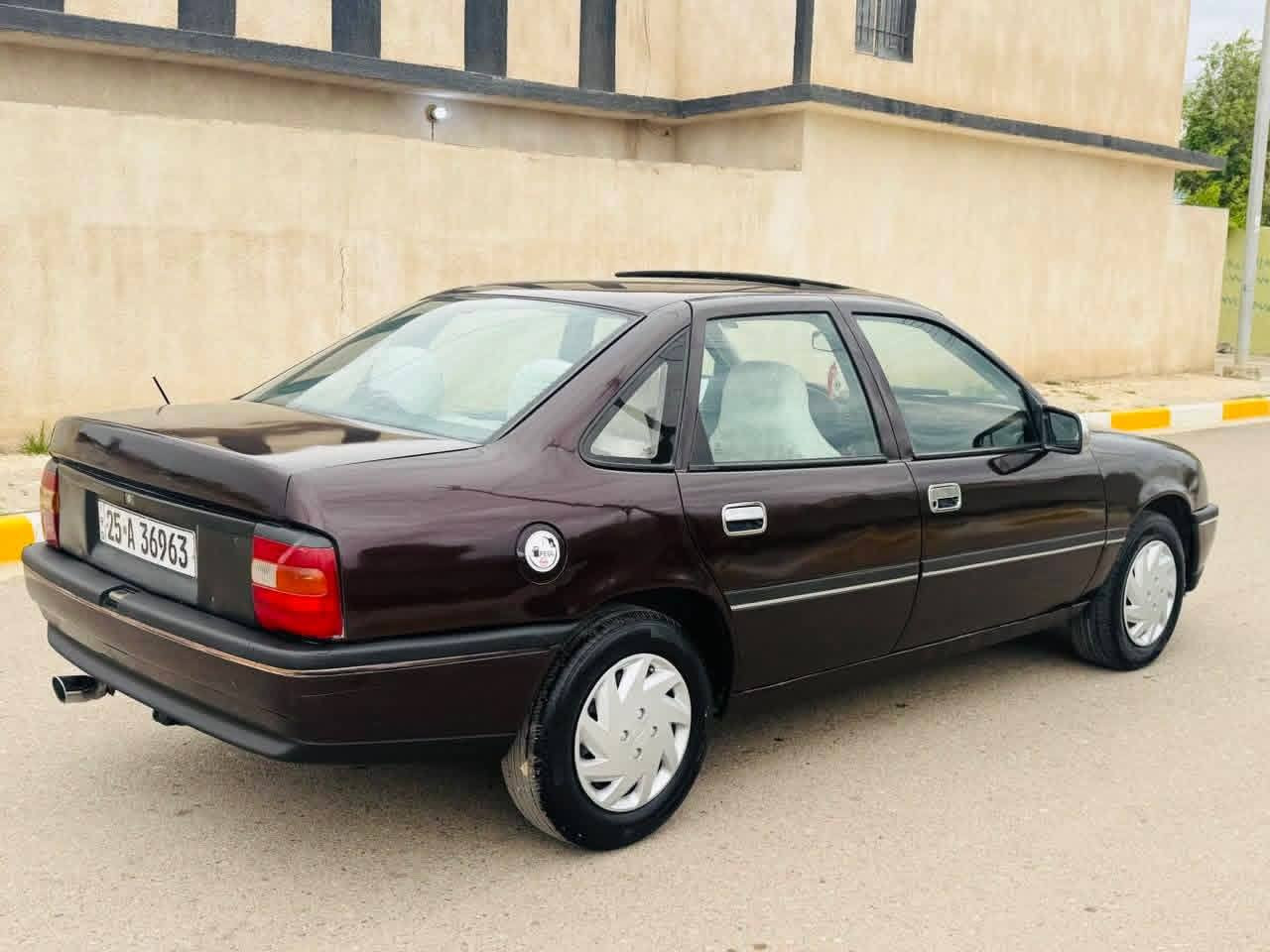 سلام علیكم ورحمة الله و بركاته
سیارة اوبل فكترا للبیع مودیل 1991 مکینة 20  رقم كركوك  دولي سنویة جدیدة لحد  2030  شرط التحویل سیارة مكفولة  گیر و محرك بشرط بدون صرف او بخار  سقف سلایت  قفل مركزي جام کهربائي كهربائیات شغالة و موجود دفتر بنزین صبغ عام للجمالیه فقط  سیارة بدون ضرر  سعر 38 و بي مجال  مكان السیارة كركوك 
للاستفسار  اتصال : 
***********
