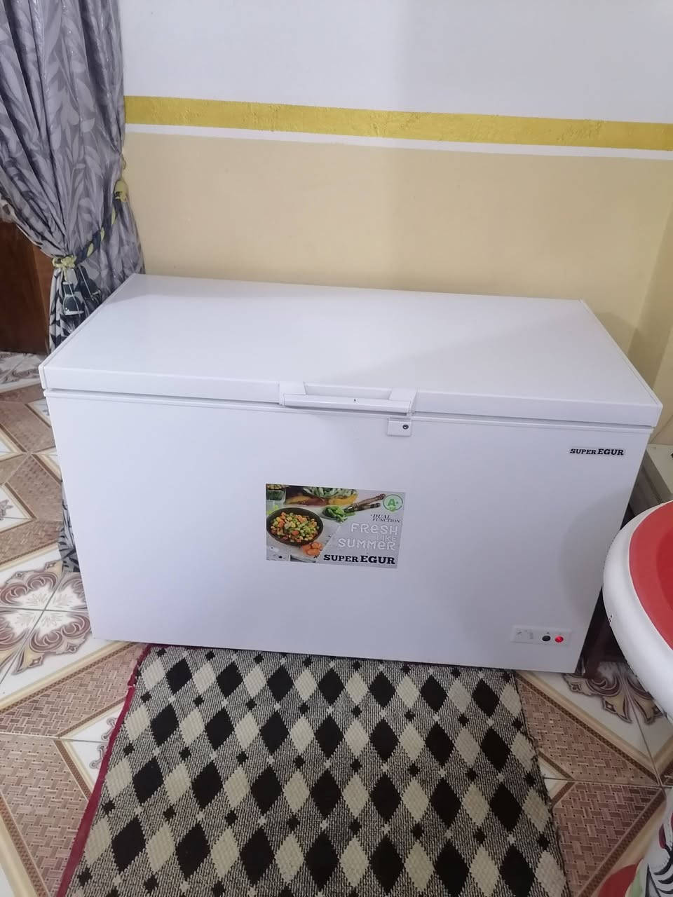مجمده للبيع 16 قدم جديده استخدام شهر عل شغل والفحص المكان اديالي الخالص السعر 350 بيه مجال
***********

