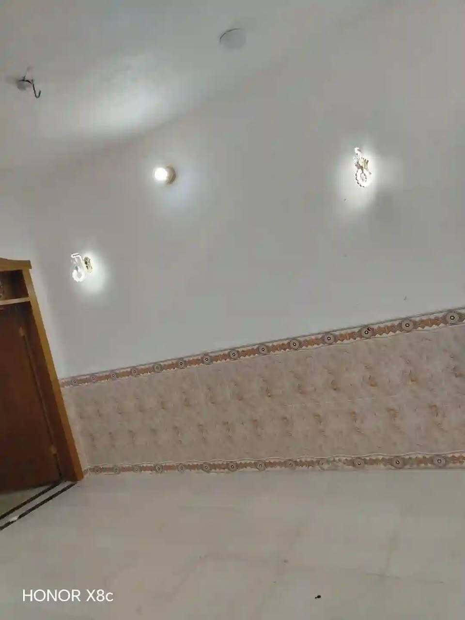 دار للبيع بمساحه 80م طابو زراعي بناء طابوك سقف صب بلنجف مقابل ملحق قريه الغدير سعر 33مع مجال للاستفسار الاتصال ***********
