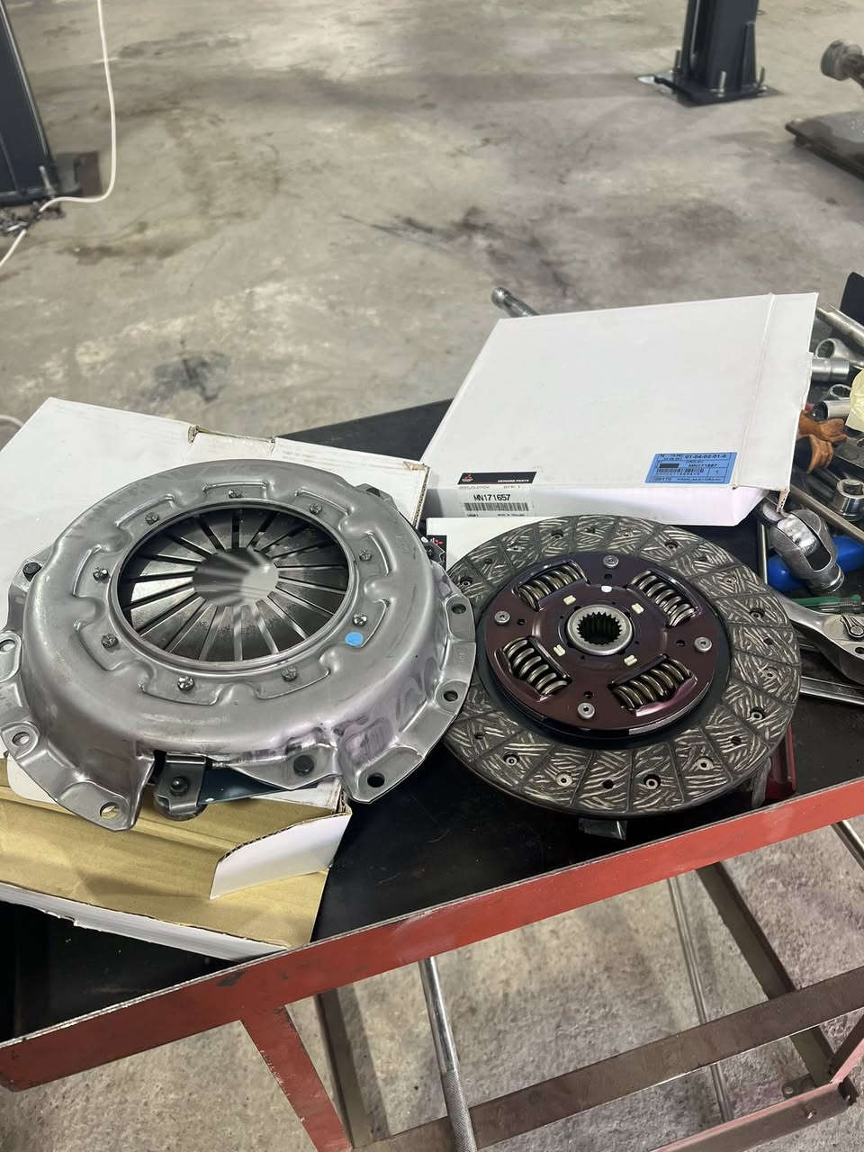 من ورشة الاخوين
تصلح وفحص السيارات بالكومبيوتر 
ادامه شامل لسيارة ميتسوبيشي 
عنوان كركوك حي صناعي جنوبي خلف محطة بنزين الشهيد 
سايدين رئيسي مقابيل شريكة حدادة الحدباء 
📞 *********** & ***********
