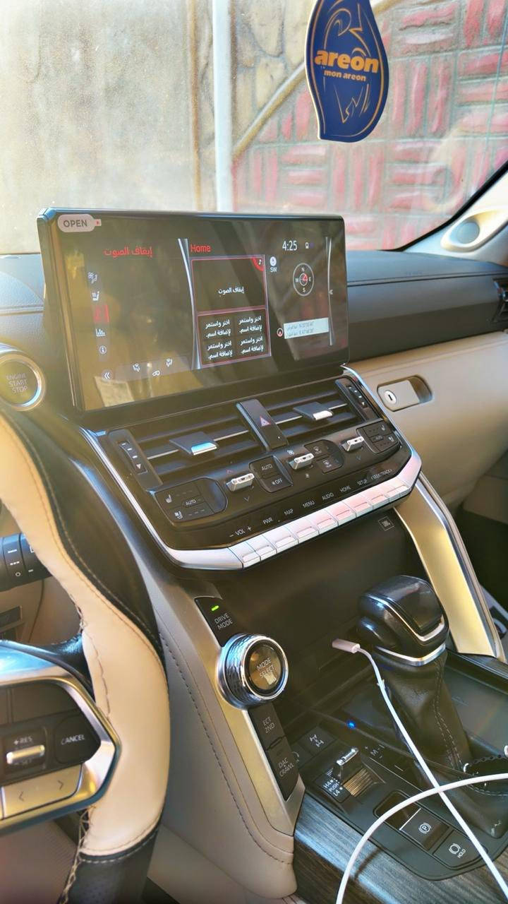 السلام عليكم لاندكروز 2023 فئه VX معروفه مواصفاته توين تيربو  رقم بغداد ابسمي ***********  السعر 790$ ورقهً
