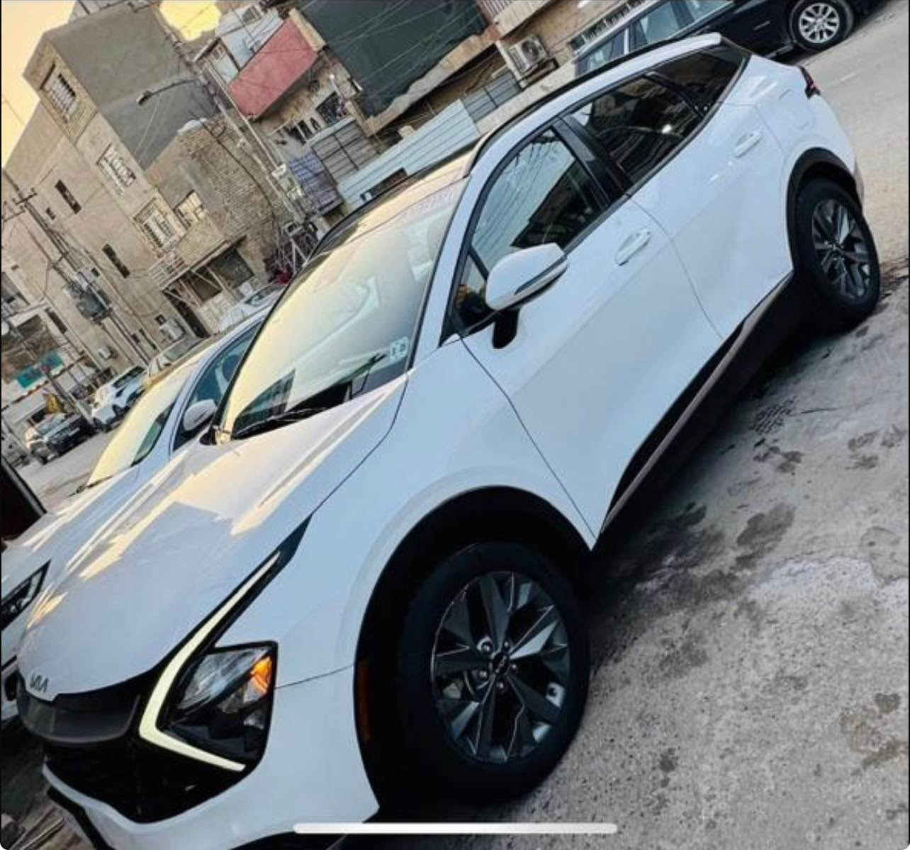 كيا سبورتج 2023
ماشية 35 كم
 المحرك :٢٥٠٠ 
المواصفات : EX
بصمه تشغيل- صندوق- ابواب -تشغيل عن بعد
شاشه كبيره على طول الدشبول
انظمه قياده نورمال- سبورت - سمارت - ثلجي
كشنات جلد لون اسود
كرسي السائق تحكم كهربائي
هند بريك بصمه
كامرا خلفيه
رادار امامي خلفي جانبي نقط عمياء
تحديد مسار ذكي
اشاره في المرايا الجانبيه
تشغيل عن بعد
تحكم ستيرن فول مواصفات 
اوتو هولد
اوتو ستوب
نظام ترحيب
تبريد قطعتين
مانع انزلاق
نزول منحدرات
نظام فحص ضغط الاطارات
نظام abs
تدفئه كشنات
قياده آليه ذكيه
كروز سرعه
سستم صوت هارمن
شاشه لمس متغيره لتحكم التبريد او الميديا
منافذ تايب سي عدد ٣ مع ٢ في الكشنات
اضواء ترحيب عند الاقتراب مع ترحيب داخلي عند الصعود او المغادره
كيجات الكترونيه متغيره حسب الوضعيات
الاناره الداخليه LED
ماسحه خلفيه
كامرة دوارة
صور الحادث بلمنشور
هاتف ***********
السعر 197 بغداد, العراق
