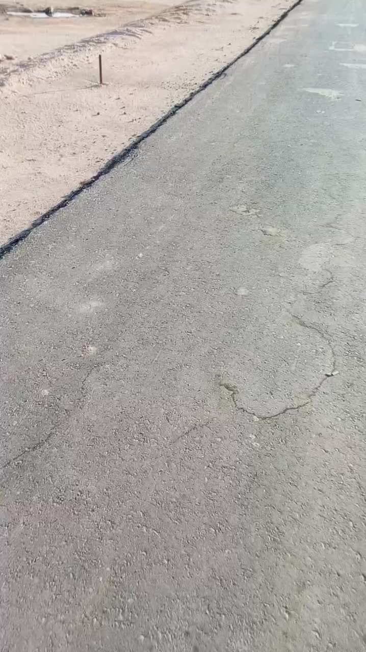 متاح قطعة ارض 100 متر 10 واجه و10 نزال باب الهوي الصقر الرابعة متوفر كهرباء ماء تبليط
التواصل وتساب اواتصال ***********
