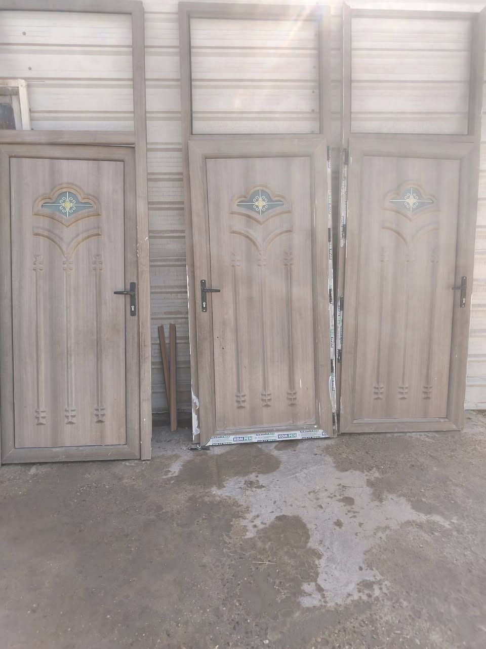 سلام عليكم
للبيع بوب عدد 3 في في سي ارتفاع 3متر عرض متر

نضيفان كلش سعر خاص ينباعن شلع ***********
