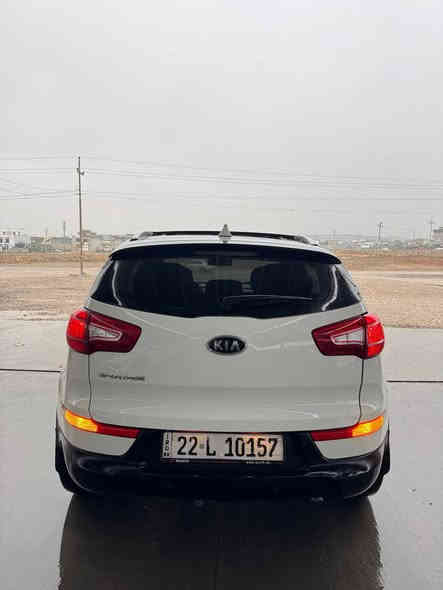 كيا سبورتج 2011 خليجي فول بنوراما 
سعر 115 ورقة مجال
صبغ حزام بدون دواخل
كير و محرك بشرط
سيارة جاهزه و كاملة
عنوان قضاء بردرش / دهوك
تلفون واتساب
***********
اسيا 
*********** الحمدانية
