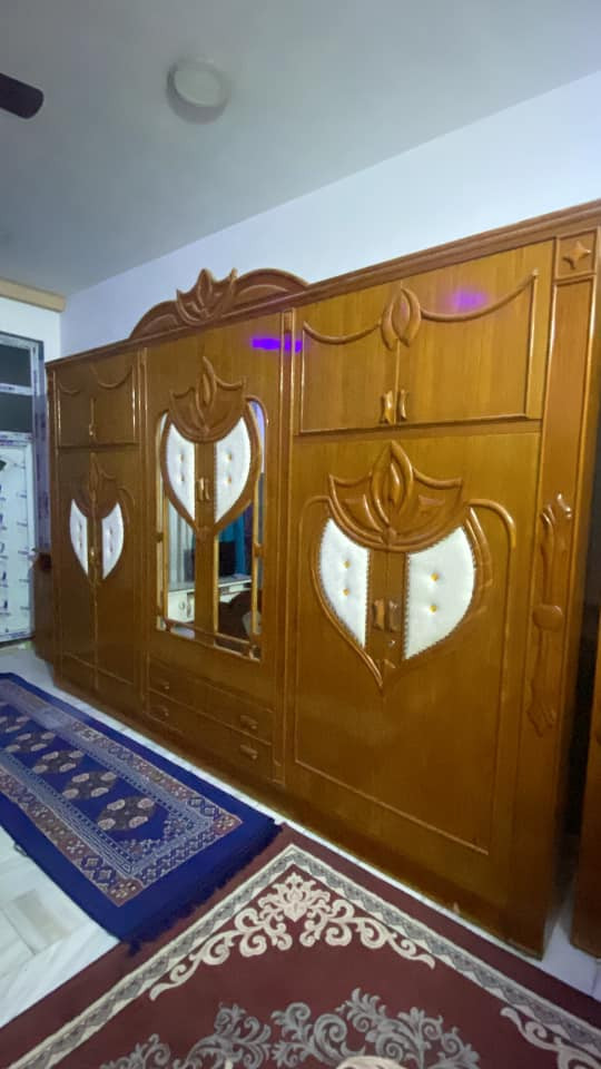 سلام عليكم غرفة انجاره درجه أولى للاستفسار اكثر ***********
