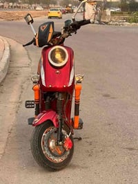 دراجة شحن للبيع H900 2025 درع فول مواصفات  1- 5 بطاريات  2-لايت لد  3-...