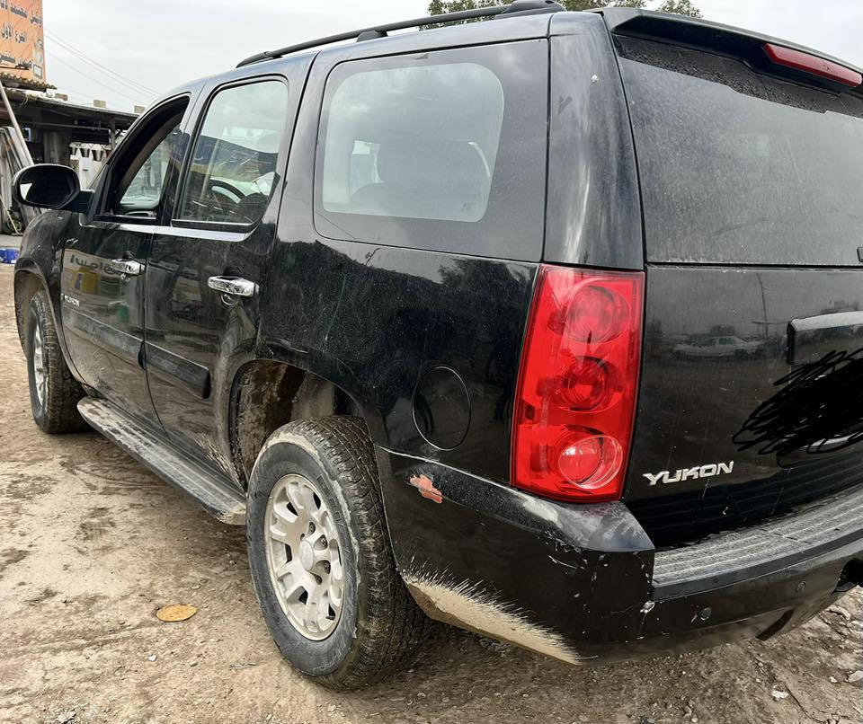 ت
ادوات جمسي يوكن موديل 2008
بية كصة لية خلفية سعرة60$وبية مجال حك جيتك 

‭0770 788 5405‬
