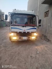 شاحنة • للبيع • بدون تفاصيل