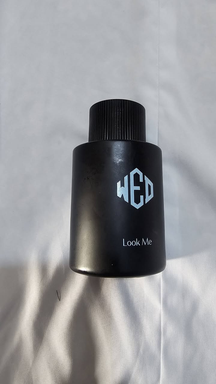 عطور اصليه للبيع مستخدمات واكو تقسيمات يجنن الب تحبه انت كل نوتات


**إذا كنت صاحب هذا الإعلان وتريد حذفه لأي سبب، رجاءا أرسل رسالة إلى الدعم الفني**