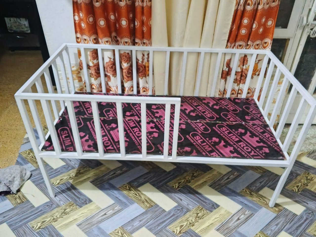 للبيع جربايه حديد  قياس 150*75سم
كركوت صغير
كاركوك صغير


**إذا كنت صاحب هذا الإعلان وتريد حذفه لأي سبب، رجاءا أرسل رسالة إلى الدعم الفني**