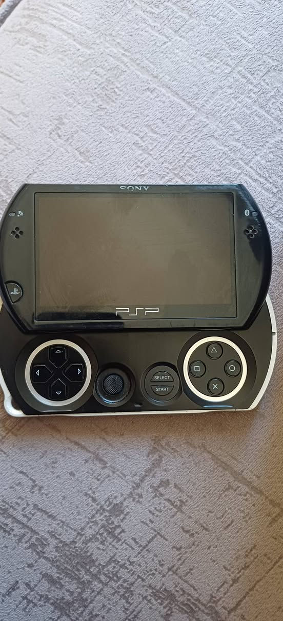 قطعتين psp go
مع شاحنه 

اذا تريد، تعال خاص


**إذا كنت صاحب هذا الإعلان وتريد حذفه لأي سبب، رجاءا أرسل رسالة إلى الدعم الفني**