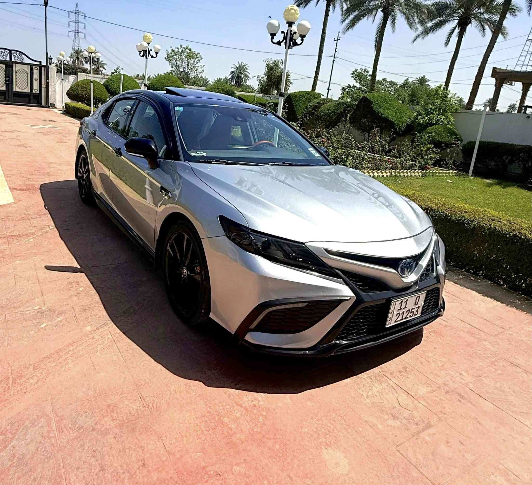 ‏   𝐓𝐎𝐘𝐎𝐓𝐀 𝐂𝐀𝐌𝐑𝐘-𝐗𝐒𝐄
تويوتا كامري (XSE) هايبرد موديل : 2024
رصاصي ملون رقم بغداد 
عداد المسافة : 37km
حجم المحرك : 2.5L ( 4.سلندر )
الضرر :  بابين السائق والخلفي تبديل وايرباك خلفي طاك
المواصفات : 𝐗𝐒𝐄
فـول مـواصـفـات 
دخول ذكي 
داخل احمر
بصمة تشغيل
تشغيل عن بعد
شاشة  كبير
كاميرا خلفية 
ويل 19 الرياضي 
هاند بريك بصمة
اوتو هولد (𝐀𝐔𝐓𝐎 𝐇𝐎𝐋𝐃)
رادار امامي (تحديد مسار)
‏‎رادار جانبي (نقاط عمياء)
مانع انزلاق+𝐀𝐁𝐒
3انظمة  (𝐄𝐂𝐎) (𝐍𝐎𝐑𝐌𝐀𝐋)(𝐒𝐏𝐎𝐑𝐓)
تحكيم استيرن + شفتات استيرن
كشنات جلد احمر ، كشنات كهربائي
كشنات الامامي هيتر 
لايتات (𝐋𝐄𝐃) عدسة زينون بيلادي
اناره داخليه led 
ترحيب بلادي بالدواسات 
شاحن وايرلس
مثبت سرعه تفاعلي قيادة ذاتية
تحديد مسار 
مكاني كربلاء 
بيها سونار 
السعر 230 وبيها مجال بسيط
‏‭***********
