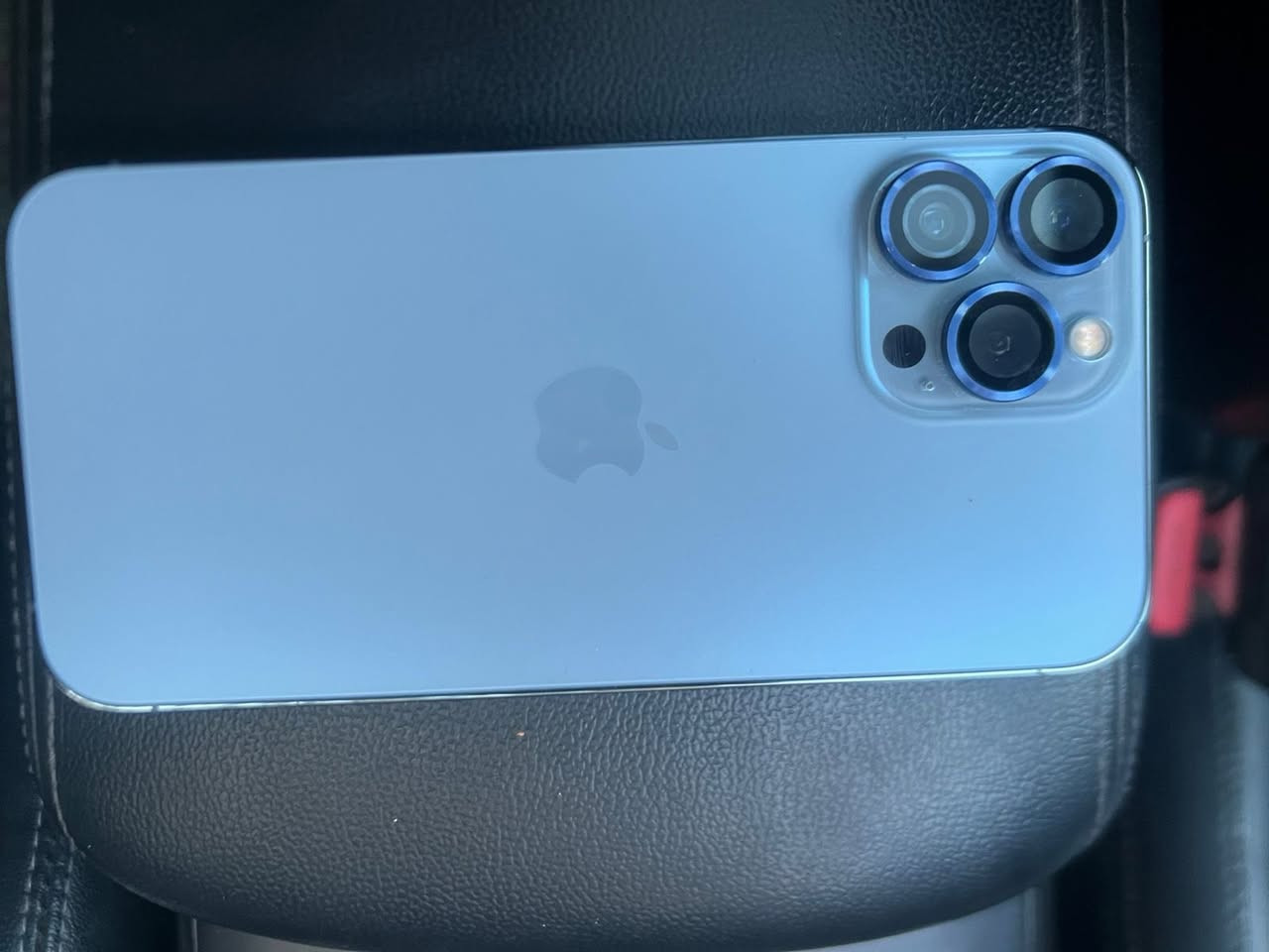 السلام عليكم
ايفون 13 برو ماكس الجهاز جديد (مكفول كفاله عامه )
نضافته 100/100
شرط تفحص حاسبه . استخدام قليل جداً 
بطاريه 95 
ذاكره 265
السعر 750 بي مجال بسيط 
الاستفسار ***********
