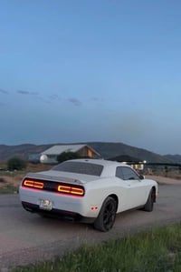 تشارجر SXT • فور ويل • ٦ سلندر