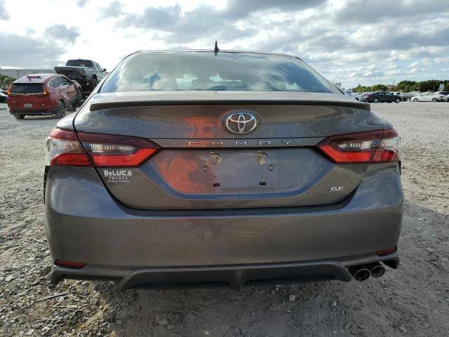 السلام عليكم 
للبيع 
كامري موديل 2024 مواصفات SE مرقمه اربيل دولي باسم البايع شرط التحويل والوكاله 
ماشيه 20 الف ميل بعدها جديده زيرو 
بيها بابين فقط مبدلات بچم كبس وجنطه كبس بدون دواخل بدون ايرباكات 
صور الشاصي والضرر مرفق بالمنشور 
السعر 215 وبيها مجال 
عنوان السياره ناحيه الزاب قريه اصبيح تحتاني 
للاستفسار الاتصال على الرقم التالي 
***********
