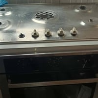 طباخ • شغال • مع فرن