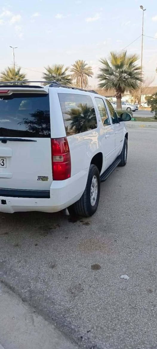 السعر 160 وبيها مجال 
سوبر بان 2009 رقم سليمانية اجرة السنوية 2029 مكينة 5300 كير 700اكسل حدادية كلها جديدة بيها جاملغ امامي فقط السيارة كلش جديدة احلى من الصور ماتصرف عليها ربع مكان السيارة العمارة ***********
