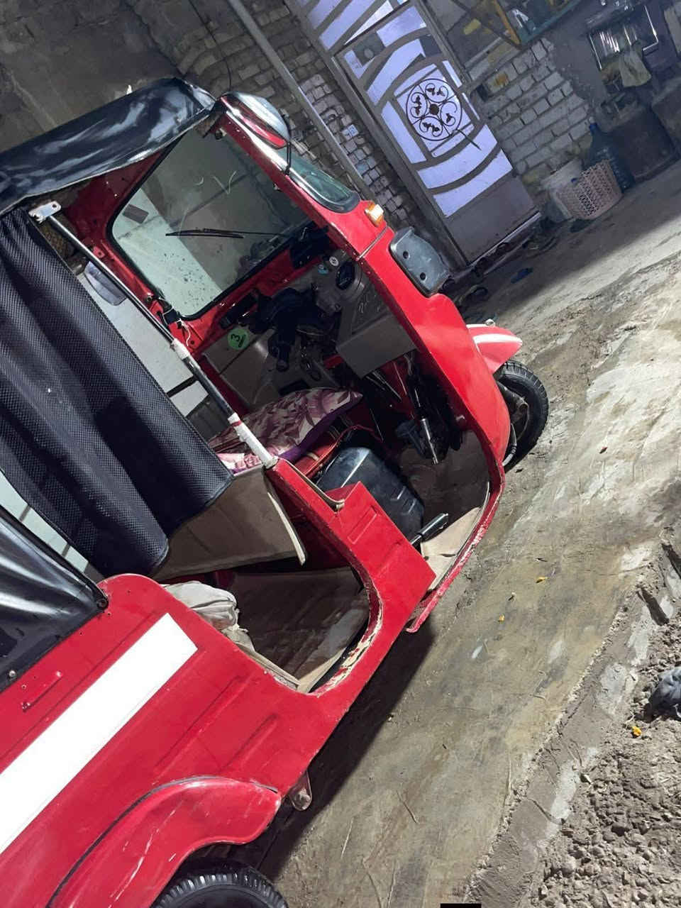 السلام عليكم تكتك للبيع موديل 2017
مكينه 2020 لاتنقيص ولاتبخير 
معمره عام قطره خياس مابيهه 
كهربائيات كلهه شغاله تكتك كامله من ايدك للشارع رقم وسنويه انكليزي باسمي تحويل ثاني يوم 
السعر 4100 وبيهه مجال 
واتس اب ***********
مكاني بغداد الزعفرانية
