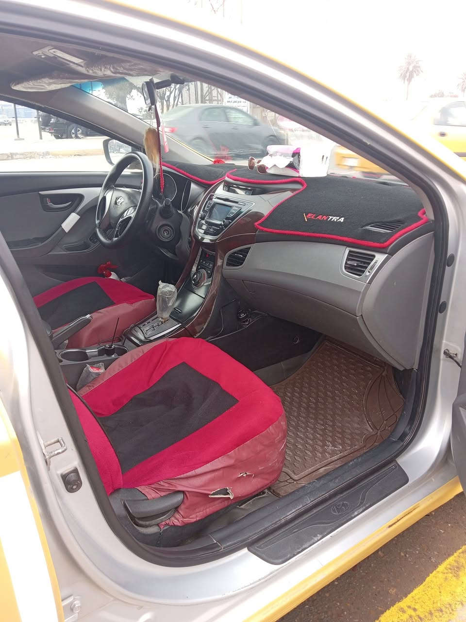 السلام عليكم لانترة موديل 2013محدثة 2016البيع أو مروس حدثة جاملغ ثنين وبنيد وباب مكان بغداد ابو غريب اي ستفسار تصال ع ارقام ‏‪***********‬‏و..***********
