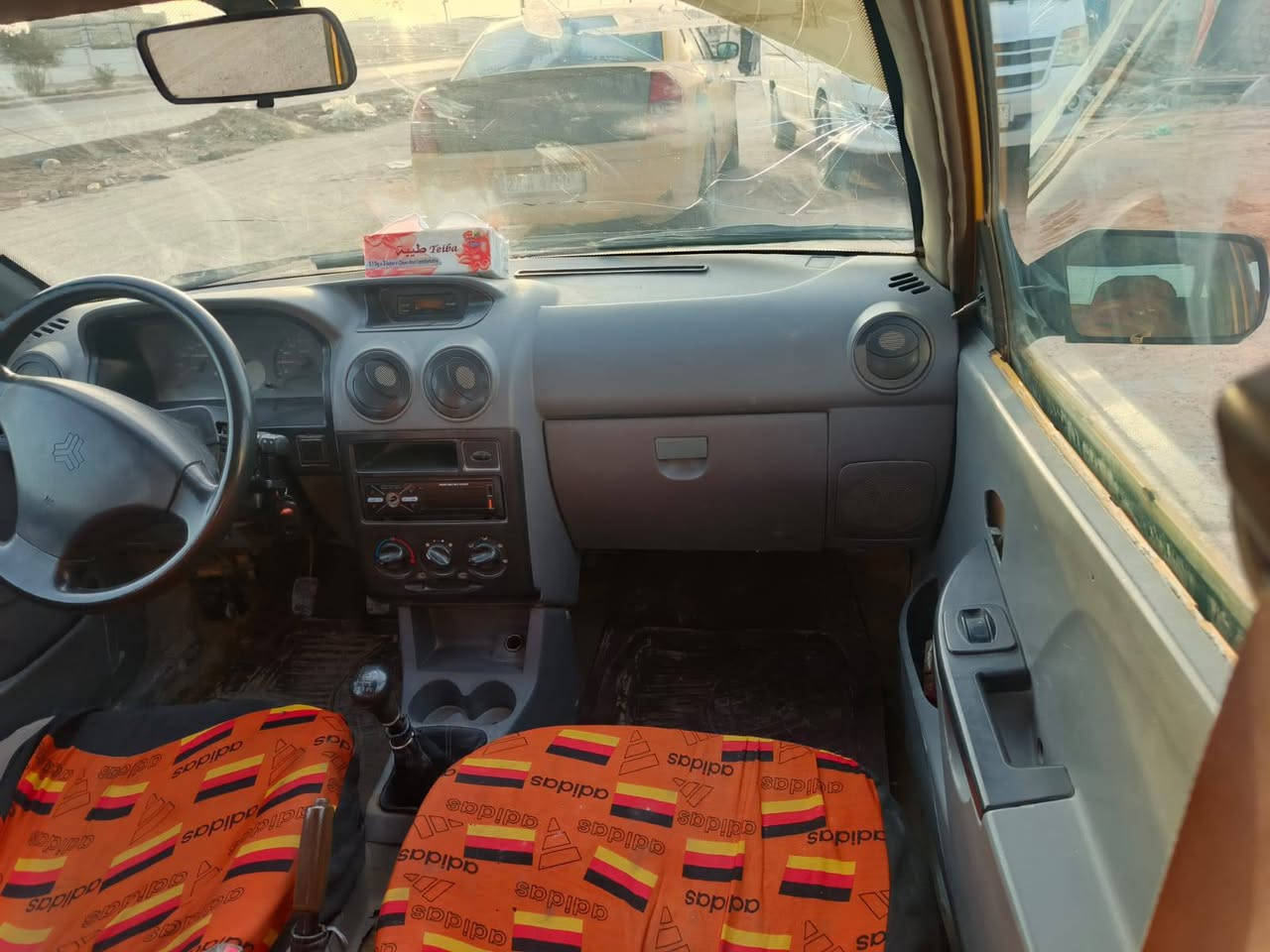 سلام عليك سايبه دمعه موديل 2012
سياره جاهزه دوخل وكشر كهربايات مسجل حداديه كله جدد
سياره حلوه بس بيها خيط بخار قليي رقم احمر. اصولي وسنويه موجوده وكتبه عن كلشي السياره مكانها نجف حيل العسكري مدارس ***********رجان مكلف مكلف بنشر السعر 10ورقات وبيها مجال حك جيه
