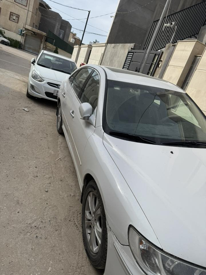 للبيع ازيرا 2011 الشكل الرياضي كفاله عدى بارد بسيط في الجاملغ الخلفي باقي ع وضعه بدون تصليح كير محرك تبريد مكفول . السعر 110 قلبل للتفاوض للتواصل : ***********
